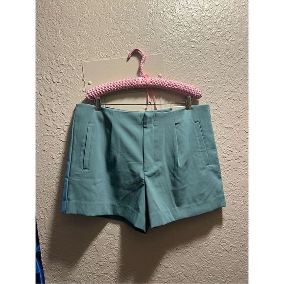 A New Day Stretch Midi Shorts 4” Inseam Woman’s Size 16 NEW - Picture 1 of 11